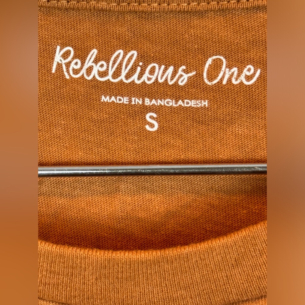 Rebellious One Dun & Moon Crop Top- Sz Small - Picture 3 of 6